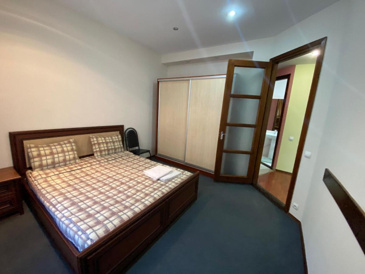 White New Apartments Ultracentral 2-Rooms In The Heart Chişinău Extérieur photo