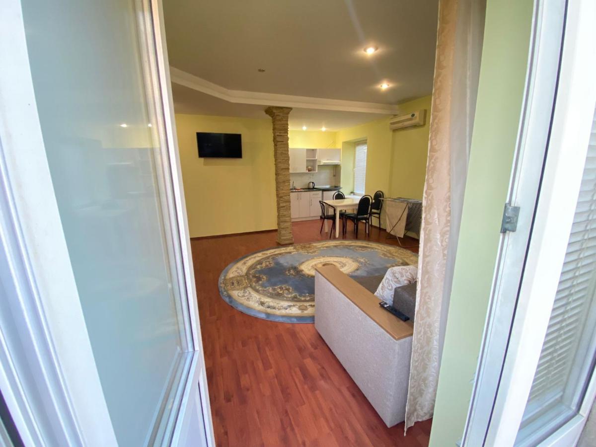 White New Apartments Ultracentral 2-Rooms In The Heart Chişinău Extérieur photo
