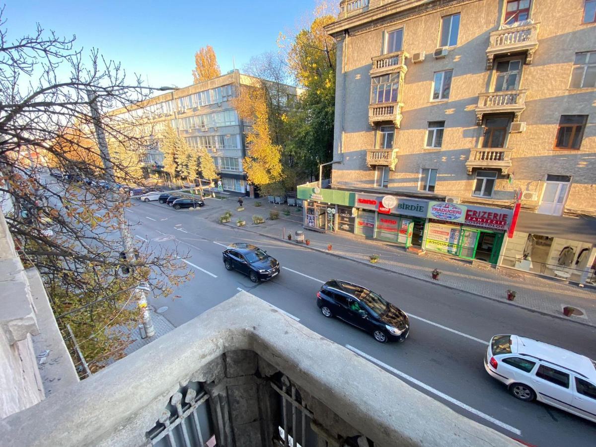 White New Apartments Ultracentral 2-Rooms In The Heart Chişinău Extérieur photo