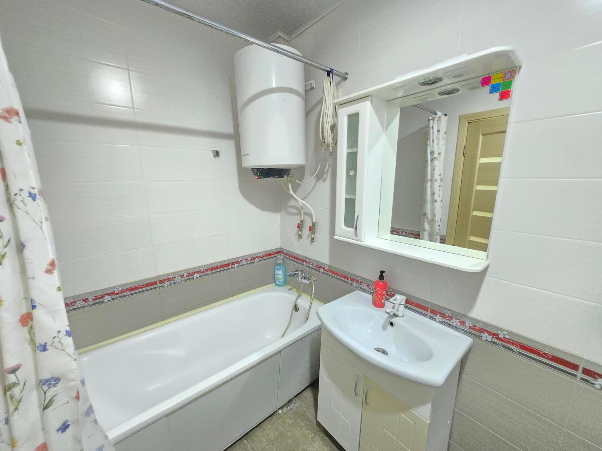 White New Apartments Ultracentral 2-Rooms In The Heart Chişinău Extérieur photo
